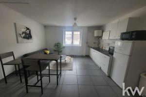 Thumbnail of property #330463348. Click for details