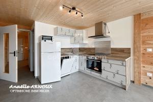 Picture of listing #330471589. Appartment for sale in Merlette