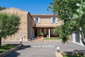 Picture of listing #330472788. House for sale in Le Castellet