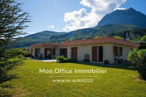 Picture of listing #330472793. House for sale in Savines-le-Lac
