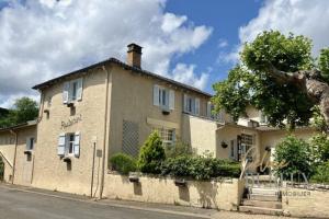 Photo de l'annonce nº 330474732. Maison à vendre sur Mâcon