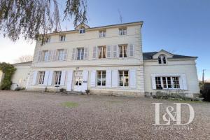 Picture of listing #330475124. House for sale in Saumur