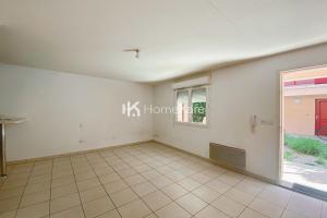 Thumbnail of property #330475214. Click for details