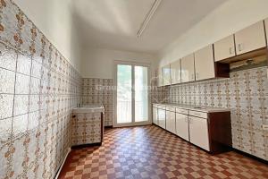 Picture of listing #330475411. Appartment for sale in Arles