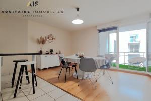 Photo de l'annonce nº 330476083. Appartement à vendre sur Poitiers
