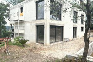Thumbnail of property #330476920. Click for details