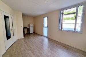 Picture of listing #330484130. Appartment for sale in Nantua