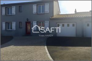 Picture of listing #330484495. House for sale in Treize-Septiers