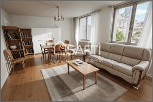 Picture of listing #330484530. Appartment for sale in Courbevoie