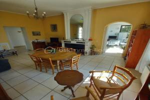 Picture of listing #330485200. Appartment for sale in Sommières
