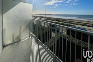 Picture of listing #330486369. Appartment for sale in Pornichet