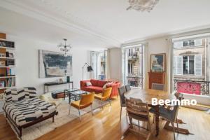 Picture of listing #330500960. Appartment for sale in Paris