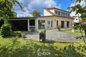 Picture of listing #330519660. House for sale in Veneux-les-Sablons