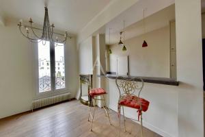 Picture of listing #330519717. Appartment for sale in Paris