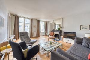 Picture of listing #330520356. Appartment for sale in Paris
