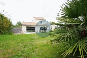 Thumbnail of property #330530256. Click for details