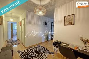 Picture of listing #330531788. Appartment for sale in Saint-Raphaël