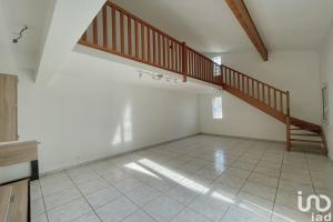 Thumbnail of property #330532040. Click for details