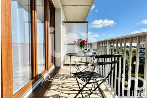 Picture of listing #330532914. Appartment for sale in Bordeaux