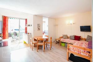 Picture of listing #330540425. Appartment for sale in Narbonne Plage
