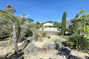 Picture of listing #330541208. Appartment for sale in Saint-Tropez