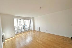Picture of listing #330542093. Appartment for sale in Paris