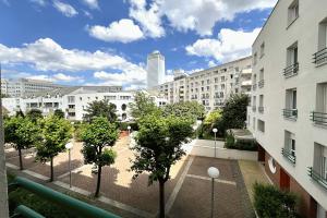 Picture of listing #330543384. Appartment for sale in Saint-Denis