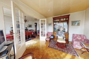 Picture of listing #330548318. Appartment for sale in Chantilly