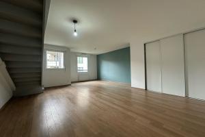 Picture of listing #330550837. Appartment for sale in Lille