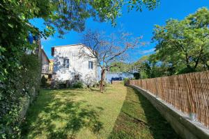 Picture of listing #330552450. House for sale in Saint-Jean-de-Boiseau