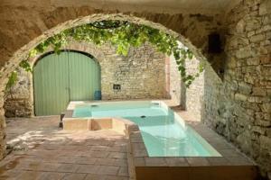 Picture of listing #330554407. House for sale in Uzès