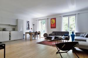 Picture of listing #330559408. Appartment for sale in Neuilly-sur-Seine