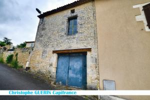 Picture of listing #330559938. House for sale in Montignac-Charente