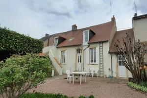 Picture of listing #330566977. Appartment for sale in La Guerche-sur-l'Aubois