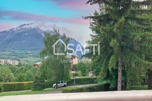 Picture of listing #330568329. Appartment for sale in Embrun