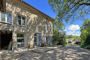 Picture of listing #330569862. House for sale in Vaison-la-Romaine