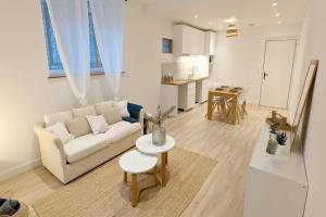 Picture of listing #330570910. Appartment for sale in Biarritz