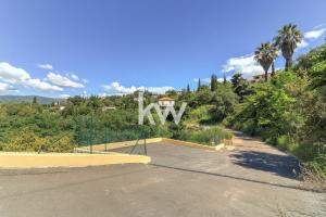 Thumbnail of property #330571207. Click for details