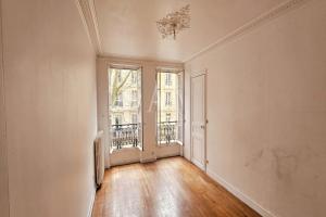 Picture of listing #330584027. Appartment for sale in Paris