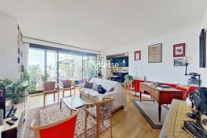 Picture of listing #330584739. Appartment for sale in Paris