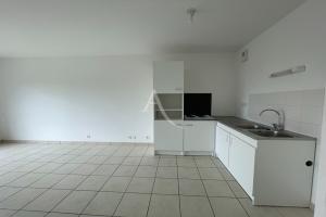Thumbnail of property #330584809. Click for details