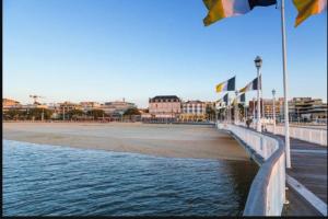 Picture of listing #330587418. Appartment for sale in Arcachon