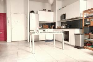 Picture of listing #330591007. Appartment for sale in Marseille