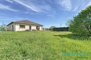 Thumbnail of property #330594893. Click for details