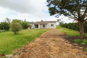 Picture of listing #330596366. House for sale in L'Aiguillon-sur-Mer