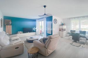 Picture of listing #330608895. Appartment for sale in Pins-Justaret