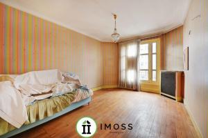 Picture of listing #330609340. Appartment for sale in Paris