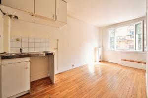 Picture of listing #330609868. Appartment for sale in Paris
