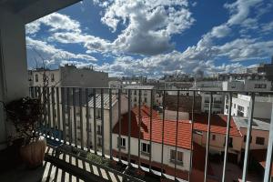 Picture of listing #330609874. Appartment for sale in Paris