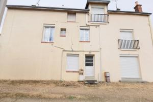 Picture of listing #330620820. Appartment for sale in Bessé-sur-Braye